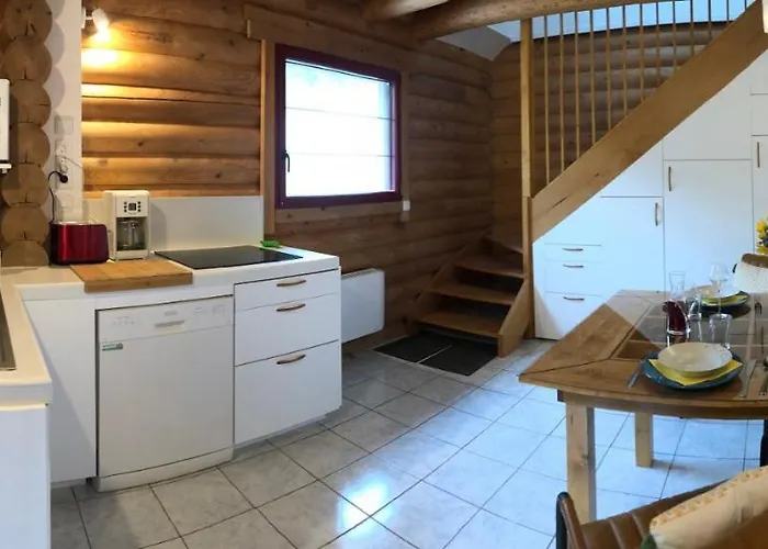 Neizhig Koad Petit Nid en Bois